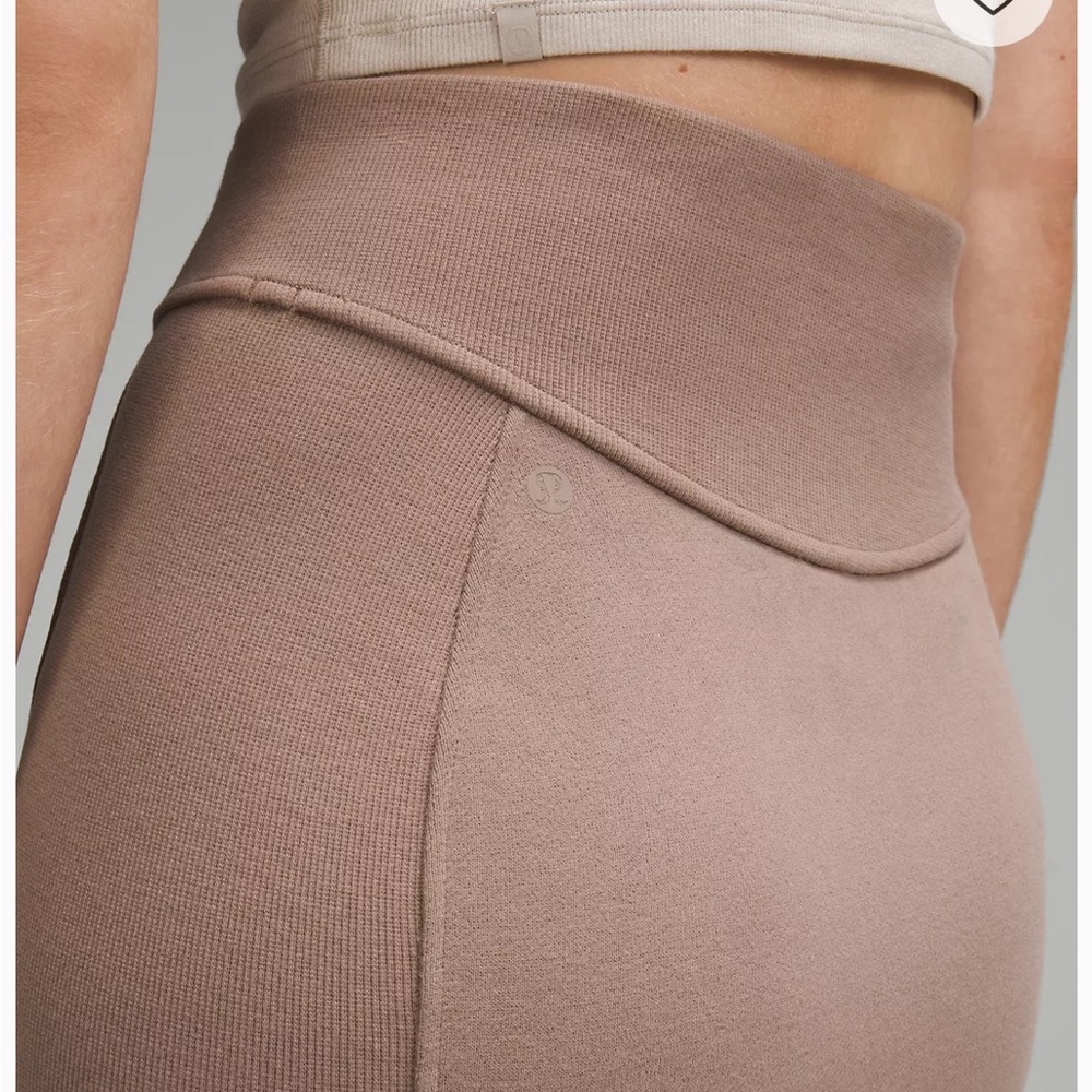 NWT-Lululemon Scuba High-Rise Mini Skirt - Picture 4 of 7